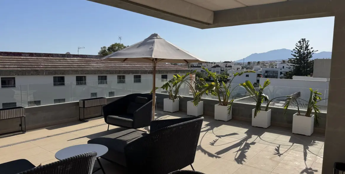 Sale of penthouse duplex in Nueva Andalucía 2