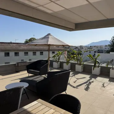 Продажа двухуровневого пентхауса в Nueva Andalucía