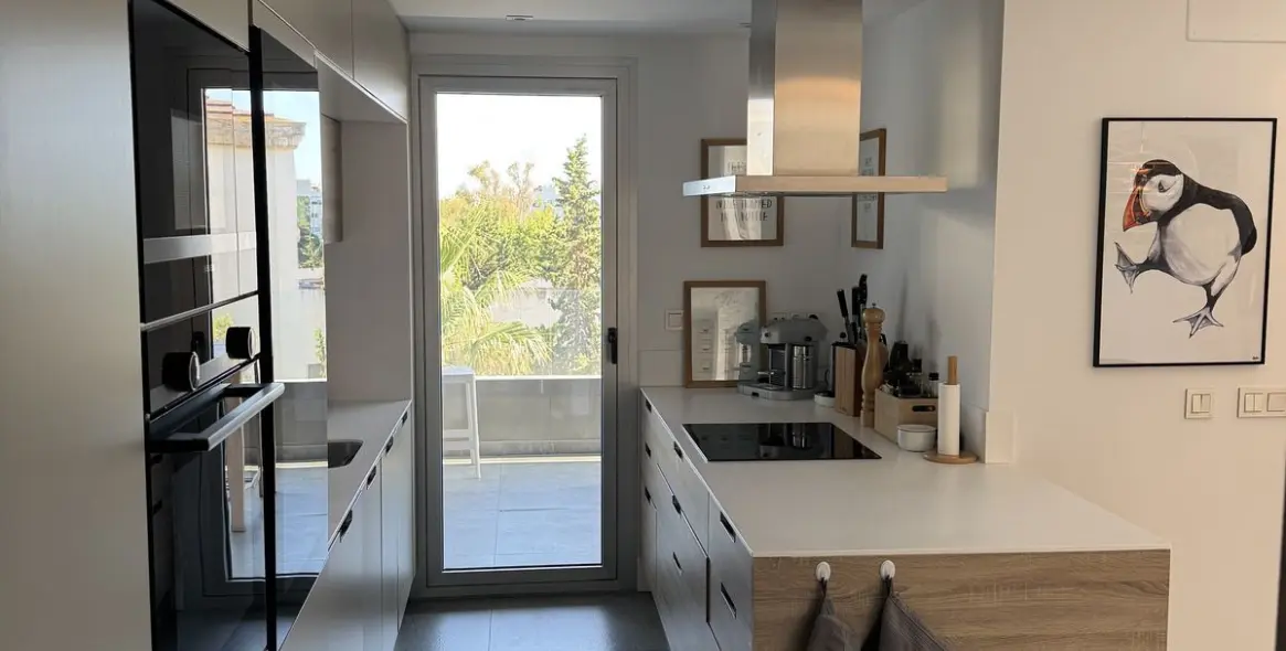 Sale of penthouse duplex in Nueva Andalucía 7