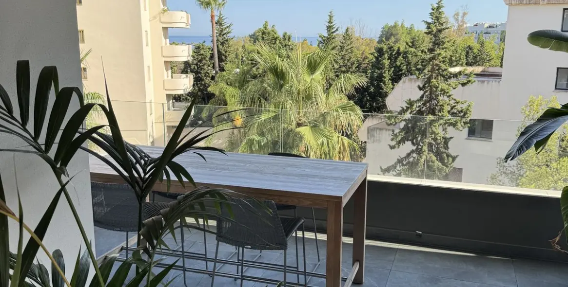 Sale of penthouse duplex in Nueva Andalucía 23