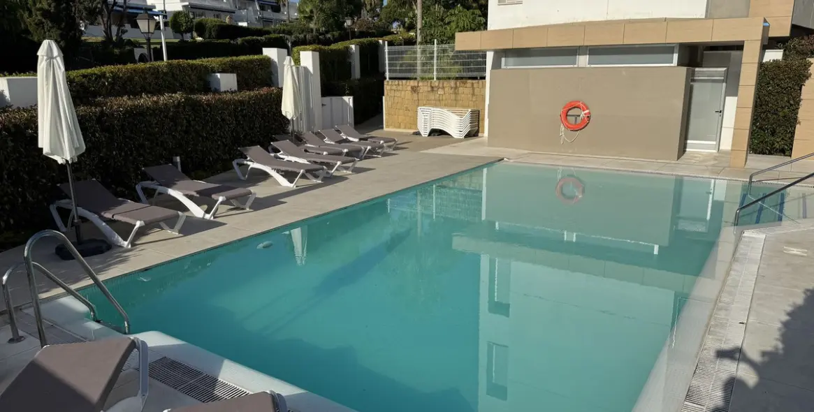 Sale of penthouse duplex in Nueva Andalucía 27