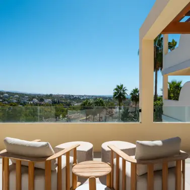 Venta de apartamento en planta media en Nueva Andalucía