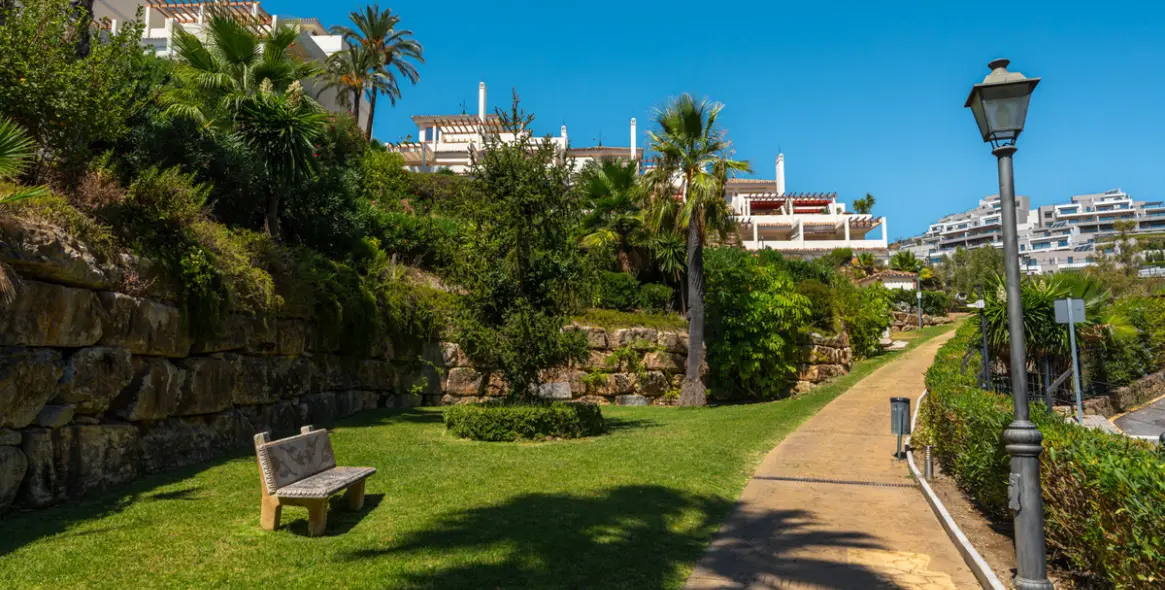 Продажа апартаментов на среднем этаже в Nueva Andalucía 30