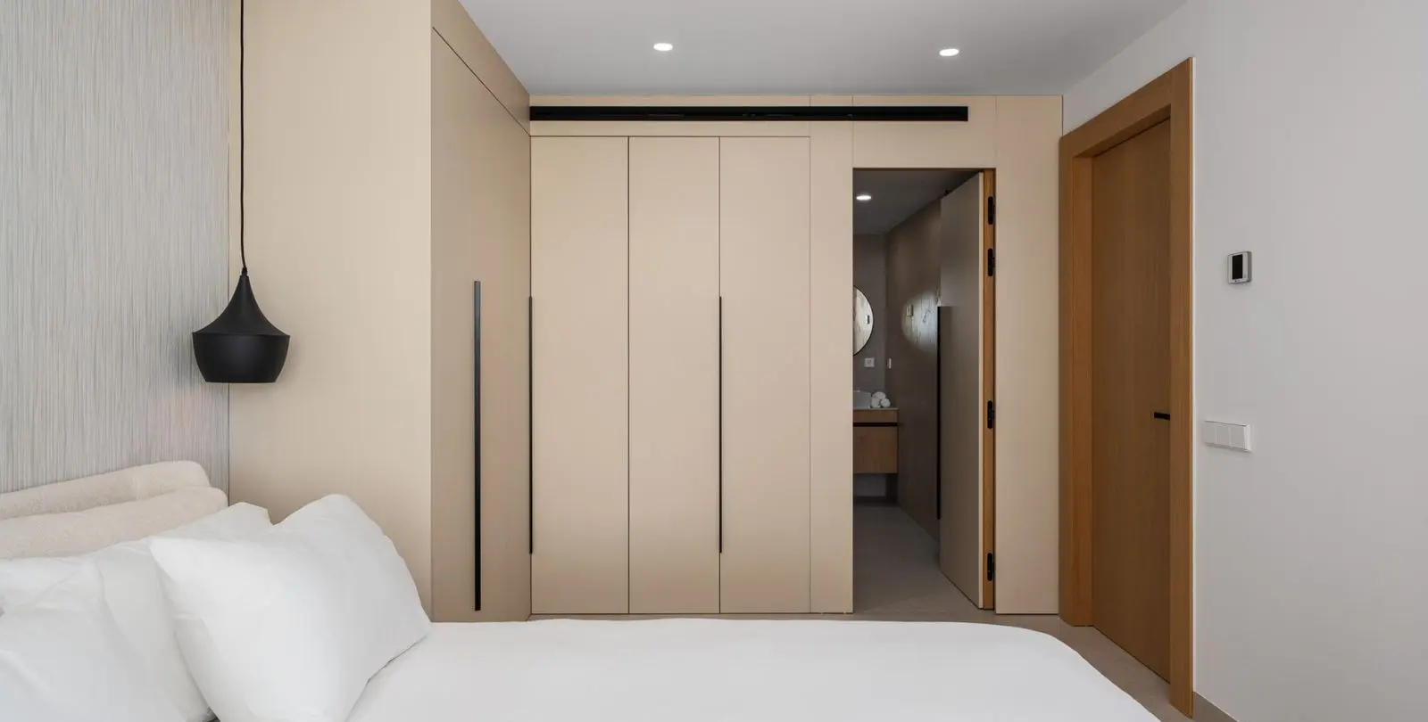 Venta de apartamento en planta media en Nueva Andalucía 19