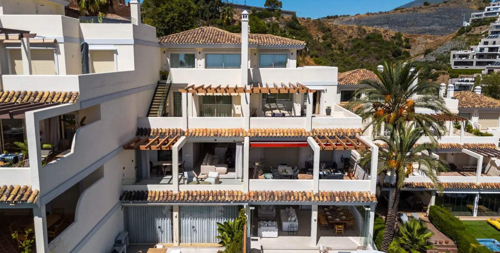 Venta de apartamento en planta media en Nueva Andalucía 22