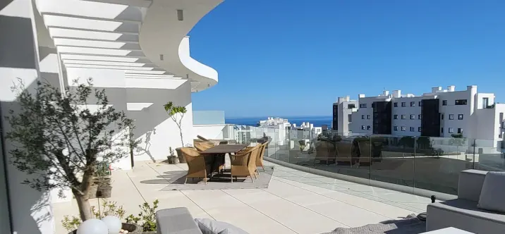 Продажа пентхауса в Fuengirola 0