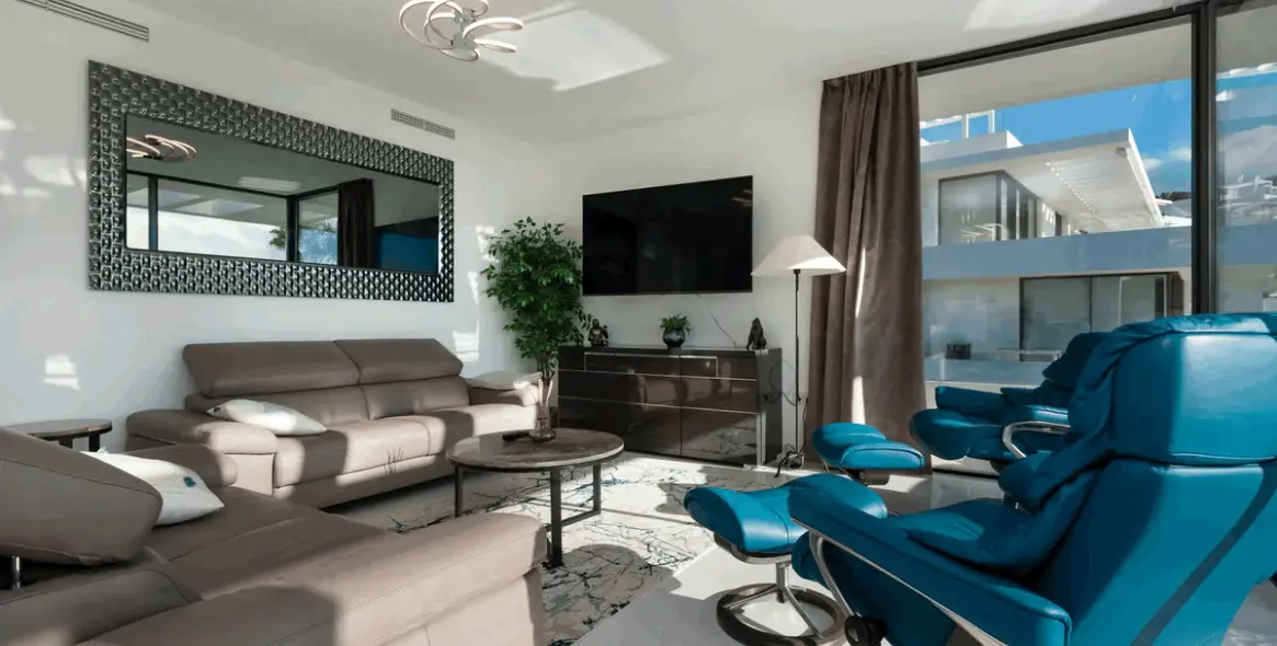 Sale of penthouse in Estepona 7