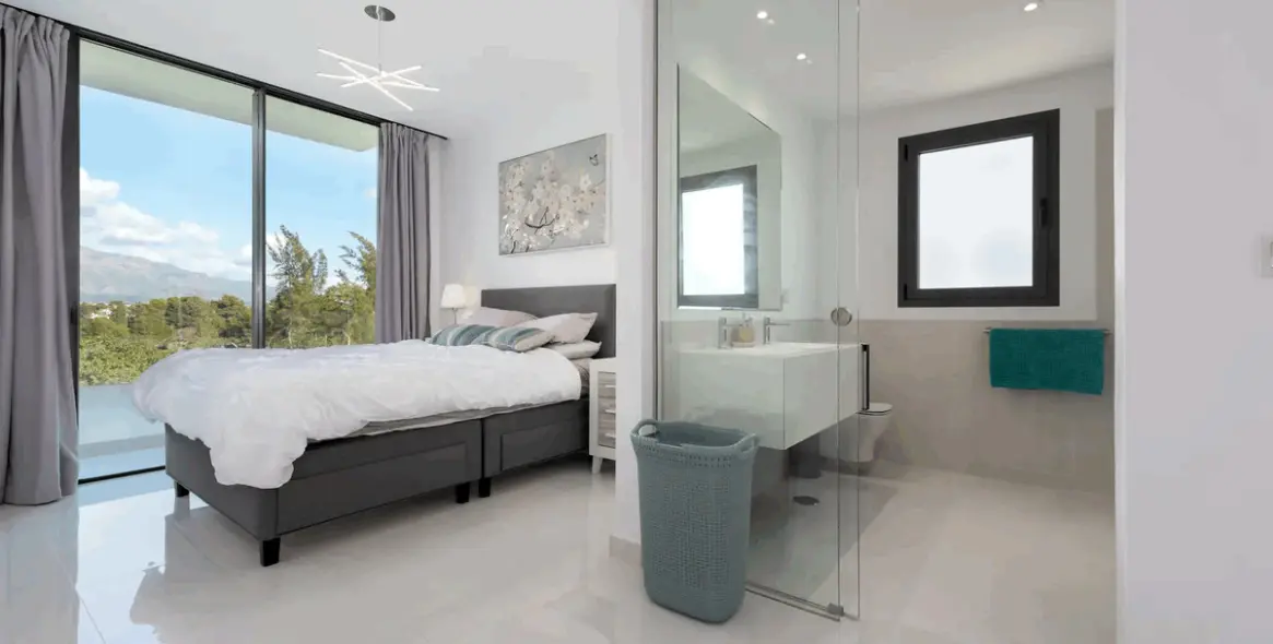 Sale of penthouse in Estepona 12