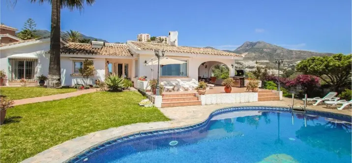 Venta de villa independiente en Torremuelle 1