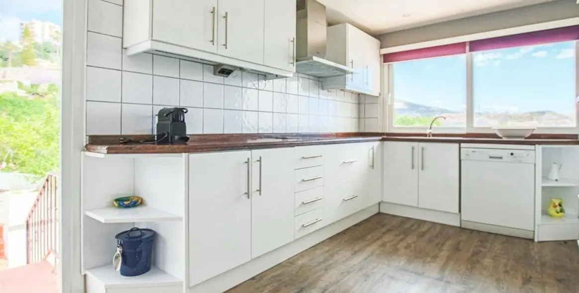 Sale of detached villa in Torremuelle 6