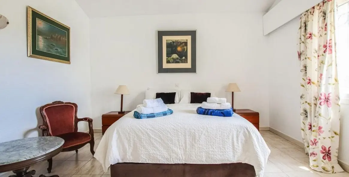 Sale of detached villa in Torremuelle 9