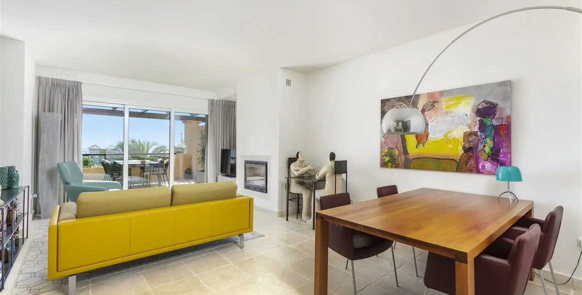 Продажа двухуровневого пентхауса в Los Flamingos 5