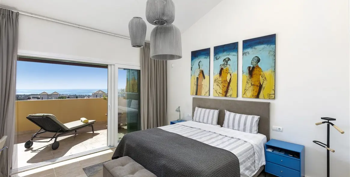 Продажа двухуровневого пентхауса в Los Flamingos 9