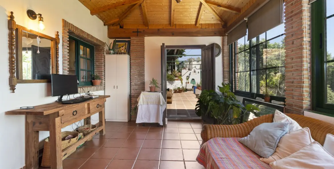 Продажа  отдельно стоящей виллы в Mijas 9