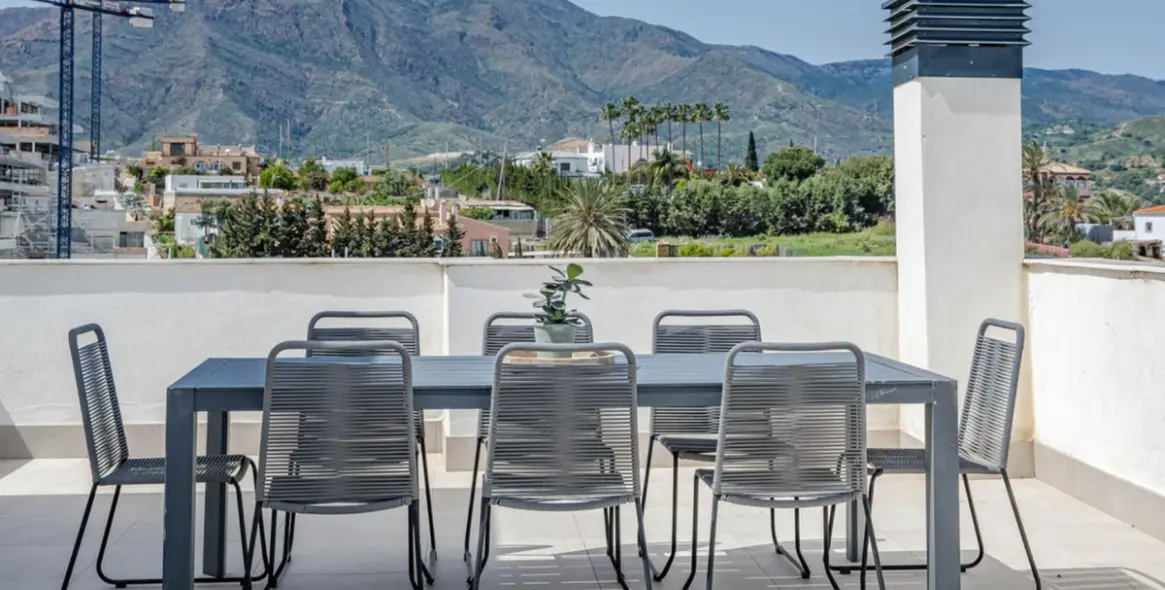 Sale of penthouse in Estepona 8