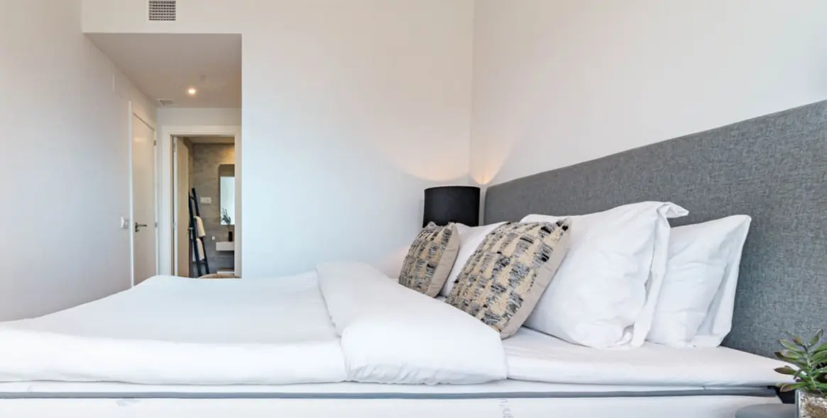 Sale of penthouse in Estepona 13