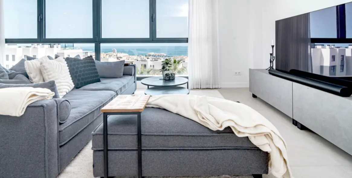 Sale of penthouse in Estepona 15