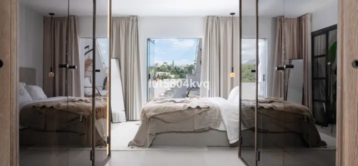 Sale of penthouse in La Quinta 4