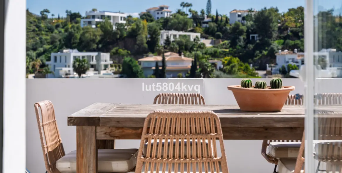 Sale of penthouse in La Quinta 18