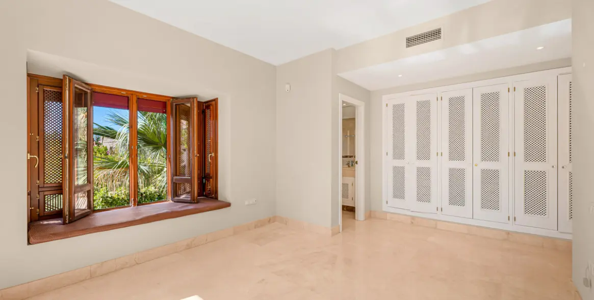 Sale of penthouse in San Pedro de Alcántara 10