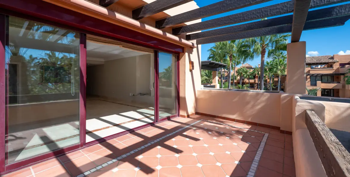 Sale of penthouse in San Pedro de Alcántara 13