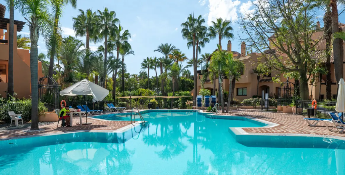 Sale of penthouse in San Pedro de Alcántara 14