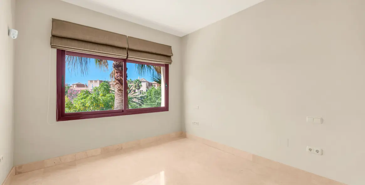 Sale of penthouse in San Pedro de Alcántara 19