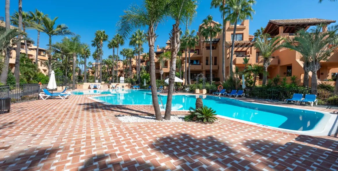 Sale of penthouse in San Pedro de Alcántara 20