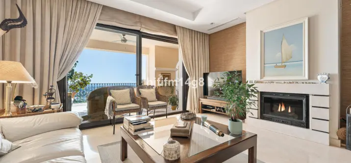 Sale of ground floor apartment in Benahavís 4