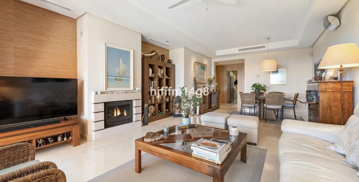 Sale of ground floor apartment in Benahavís 8