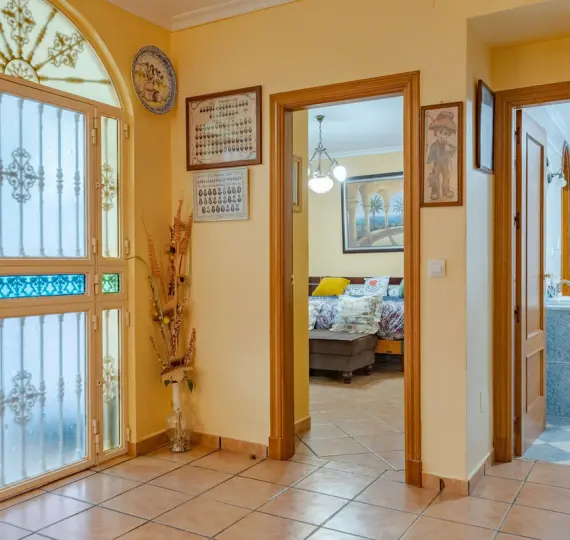 Продажа  отдельно стоящей виллы в Alhaurín el Grande