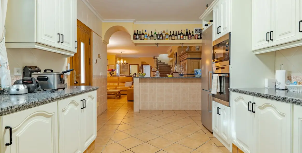 Продажа  отдельно стоящей виллы в Alhaurín el Grande 14