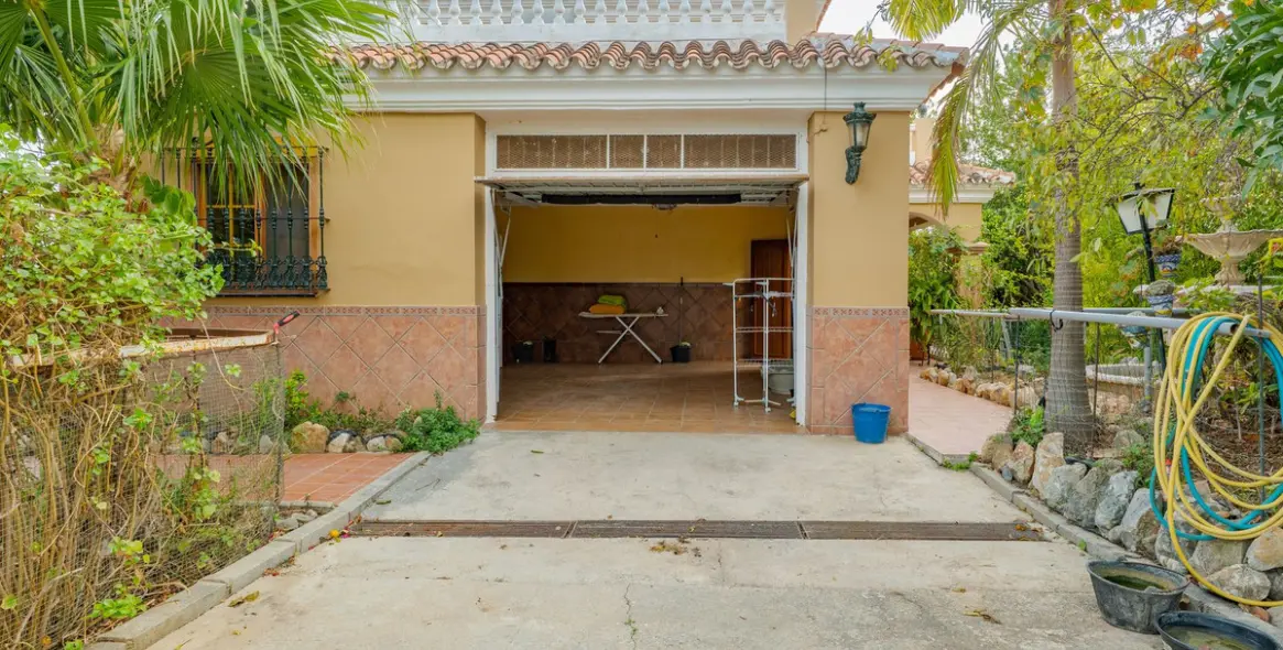 Sale of detached villa in Alhaurín el Grande 42
