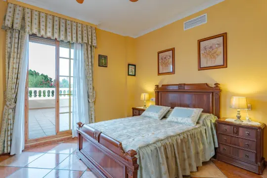 Image 26 thumb