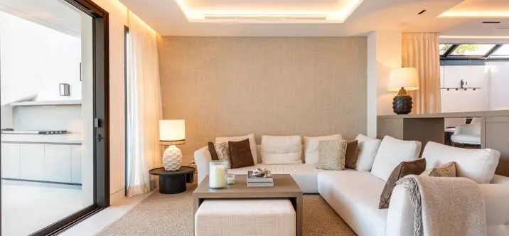 Sale of townhouse in Altos de los Monteros 2