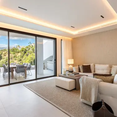 Sale of townhouse in Altos de los Monteros