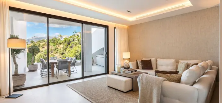 Sale of townhouse in Altos de los Monteros 3