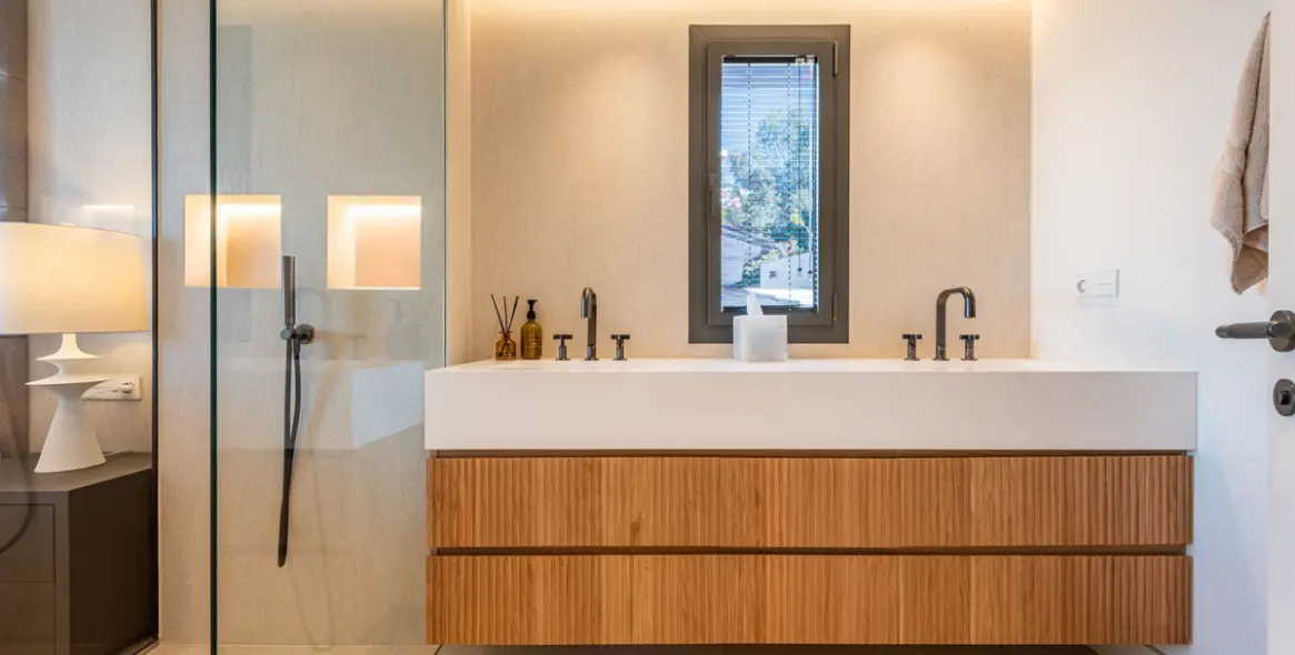 Sale of townhouse in Altos de los Monteros 15