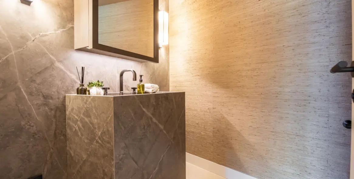 Sale of townhouse in Altos de los Monteros 21