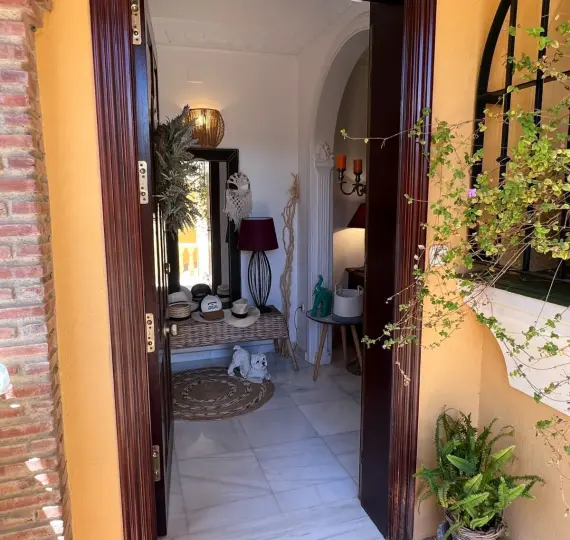 Продажа  отдельно стоящей виллы в Rincón de la Victoria