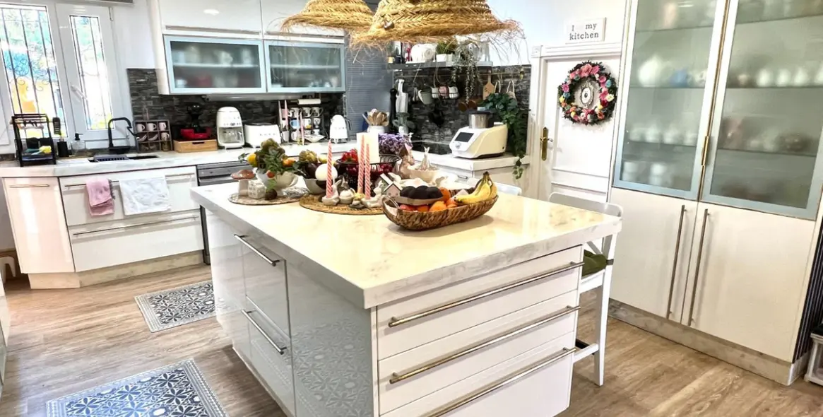 Продажа  отдельно стоящей виллы в Rincón de la Victoria 9