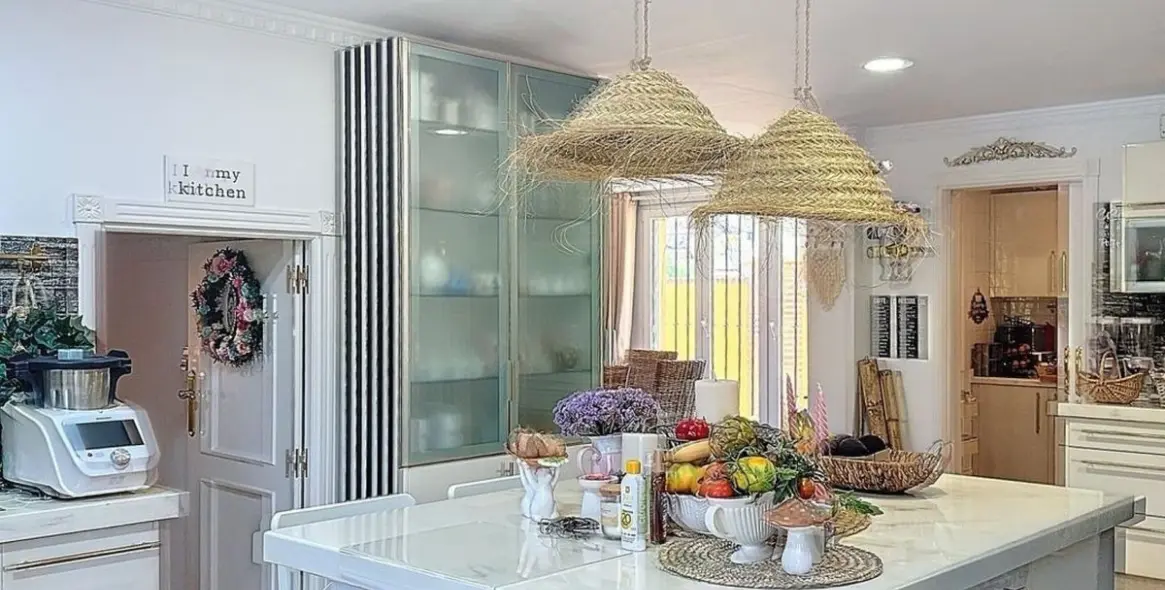 Продажа  отдельно стоящей виллы в Rincón de la Victoria 11