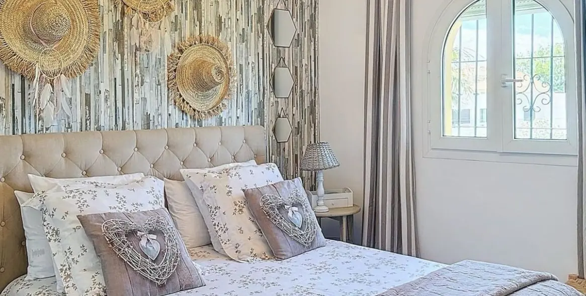 Sale of detached villa in Rincón de la Victoria 38