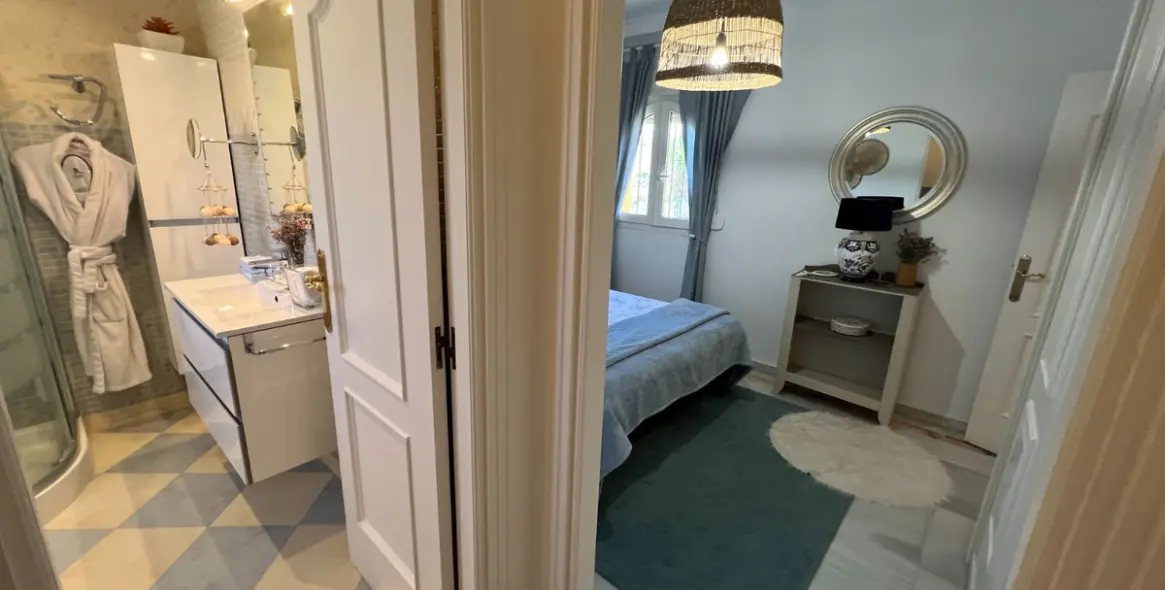 Sale of detached villa in Rincón de la Victoria 42