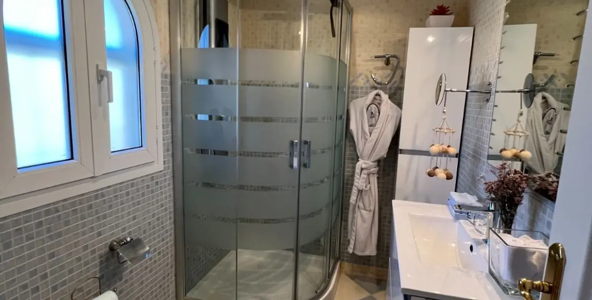 Sale of detached villa in Rincón de la Victoria 47