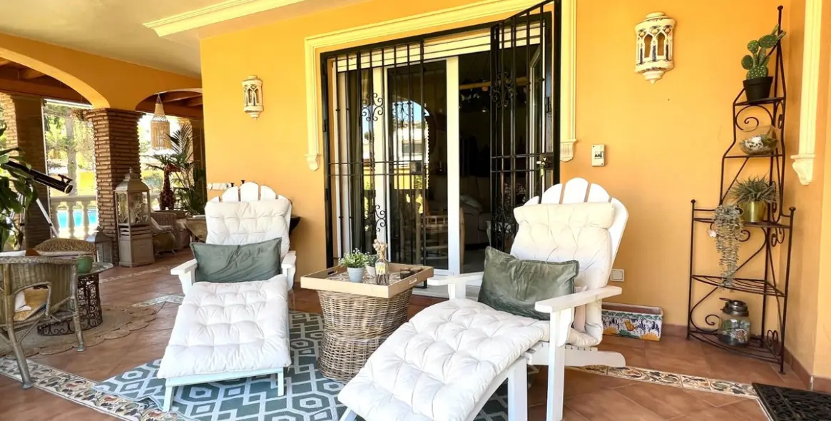 Sale of detached villa in Rincón de la Victoria 67