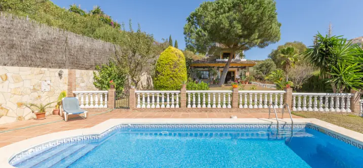 Oтдельно стоящая вилла R2223614 2