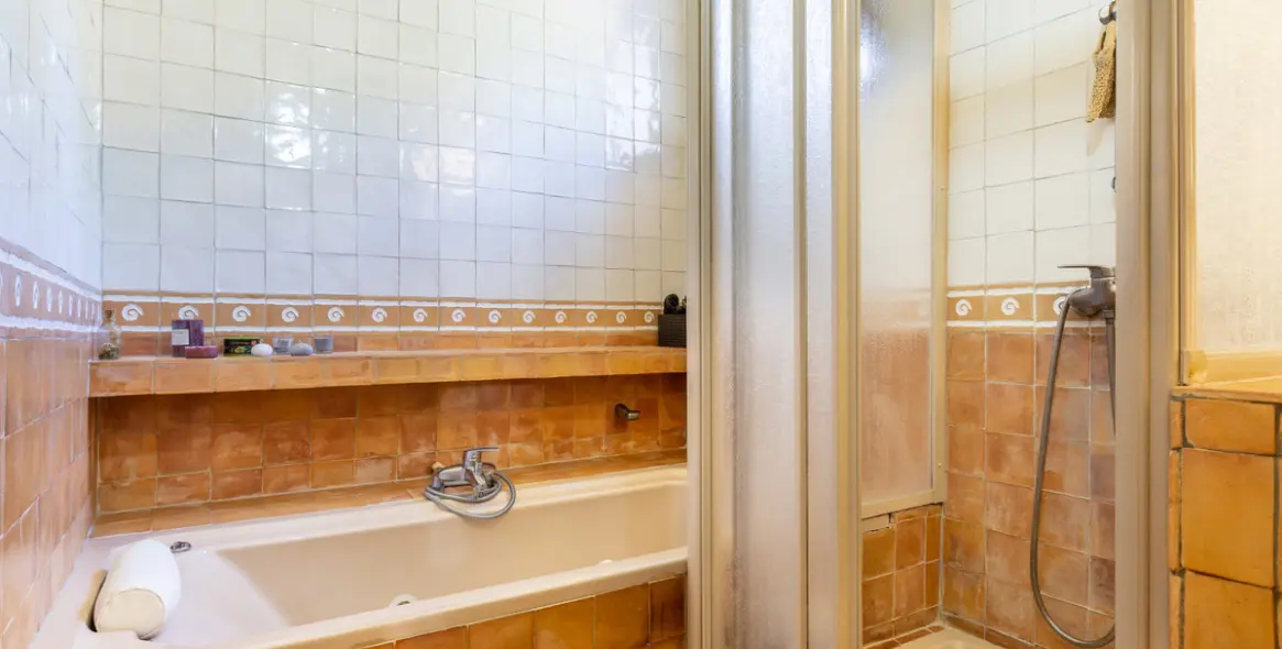 Продажа  отдельно стоящей виллы в Marbella East (район Elviria) 17