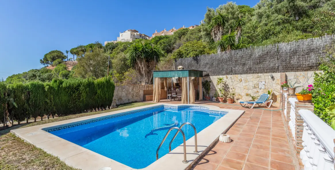 Venta de villa independiente en Elviria 21