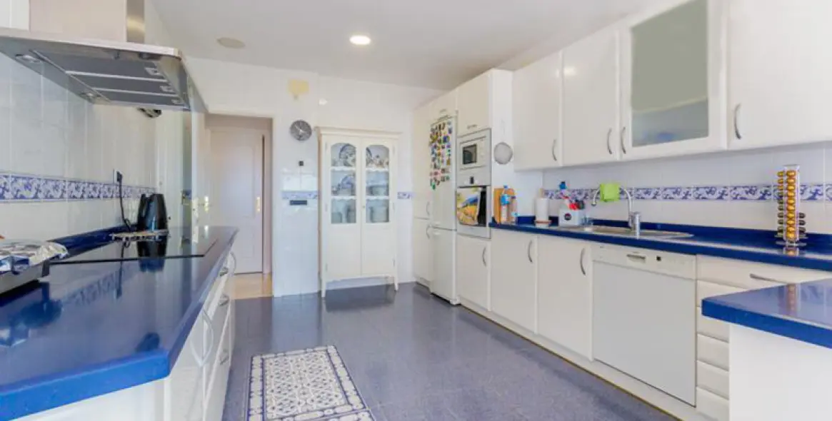 Продажа пентхауса в Montemar 20